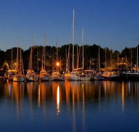 Ferienwohnung Hafen, Vilm&Bodden Putbus Exterior foto